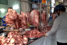 Siêu thị rục rịch tăng giá thịt lợn 