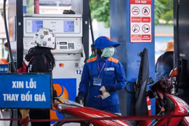 Ngày mai (17-4): Điều hành giá xăng dầu sớm 1 ngày vì tránh ngày lễ