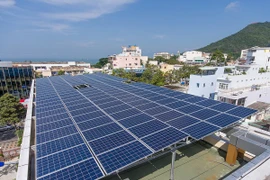 Điện mặt trời mái nhà tự sản, tự tiêu sẽ được miễn giấy phép hoạt động điện lực?