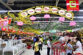 Nhiều giỏ quà Tết giá rẻ