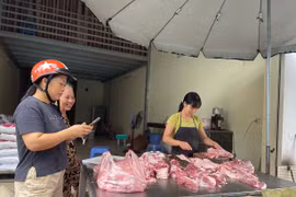 Không thiếu lương thực, thực phẩm nhưng cung ứng khó khăn do giao thông bị chia cắt