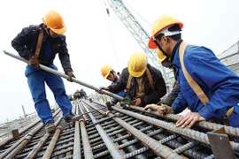 Người lao động thu nhập bình quân 5,7 triệu đồng mỗi tháng