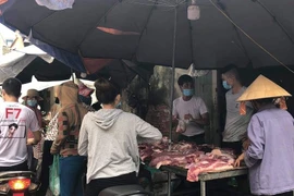 Chợ đóng cửa vì Covid-19: Muốn mở lại, tiểu thương đã tiêm ít nhất 1 mũi vaccine, xét nghiệm PCR âm tính 