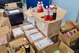 Ngăn chặn 30 tấn hàng nghi nhập lậu đang lưu thông trên tuyến Bắc Nam