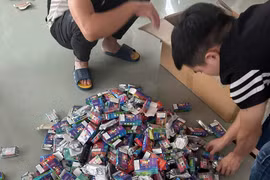 Lực lượng quản lý thị trường phát hiện nhiều vụ việc vi phạm lớn về thuốc lá điện tử