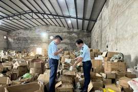 Phát hiện kho hàng nghi nhập lậu, vận hành bằng thủ đoạn mới tinh vi