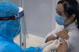 Yêu cầu tiêm chủng “thần tốc” mũi 3, không đặt quy định phòng, chống dịch trái hướng dẫn trong dịp Tết