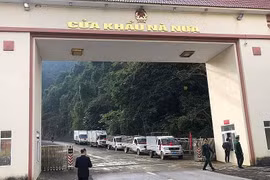 Thông quan trở lại cặp cửa khẩu Nà Nưa – Nà Hoa với Trung Quốc