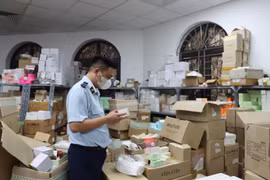 Livestream bán hàng chốt nghìn đơn, quản lý thế nào để chất lượng hàng hóa đảm bảo? 