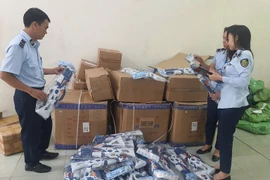 Hà Nội: Xử phạt 2 cơ sở kinh doanh đồ chơi trẻ em nhập lậu, vi phạm quy định thương mại điện tử