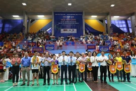 Gần 1.000 vận động viên tham gia Giải Cầu lông học sinh – sinh viên TP Hà Nội mở rộng 