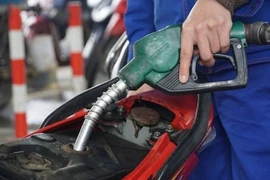 Thu hồi giấy phép 2 thương nhân phân phối xăng dầu