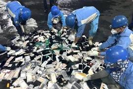 Hà Nội: Tiêu hủy nhiều thiết bị ngụy trang nghe nhìn