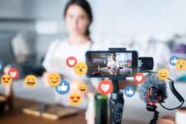 Thủ tướng yêu cầu tăng cường kiểm tra hoạt động livestream bán hàng