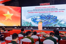 Một tập đoàn viễn thông lớn chi 1 tỷ USD để xây dựng 2 trung tâm về công nghệ