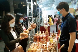 Căn cứ diễn biến dịch Covid-19 để tổ chức tôn vinh “Hàng Việt Nam được người tiêu dùng yêu thích” 