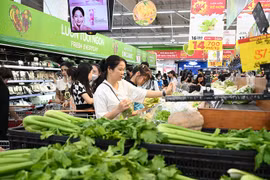 Hàng hoá chuẩn bị chống bão số 3 đảm bảo đáp ứng nhu cầu, người dân không cần tích trữ quá nhiều