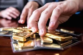 Đề nghị bỏ điều kiện kinh doanh vàng miếng, vàng trang sức 