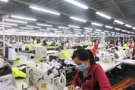 Doanh nghiệp “tăng tốc” khi trở lại hoạt động