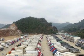 Tỉnh Lạng Sơn đề nghị dừng đưa hàng lên cửa khẩu