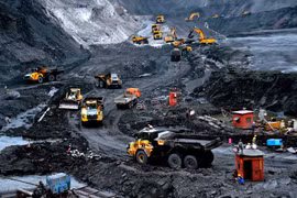 Lao động ngành nào có thu nhập bình quân cao nhất trong quý II?