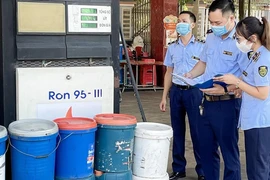 Hà Nội: Sẽ truy trách nhiệm người đứng đầu nếu để thiếu xăng dầu