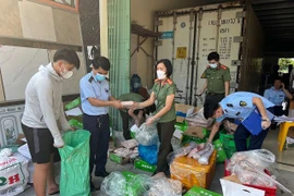 Tạm giữ hơn 1,5 tấn thực phẩm đông lạnh chưa rõ nguồn gốc xuất xứ