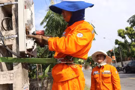 Đề xuất bổ sung một số chi phí vào giá điện