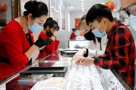 Tăng sốc rồi giảm sâu, người mua vàng Thần Tài sớm đã bị lỗ nặng