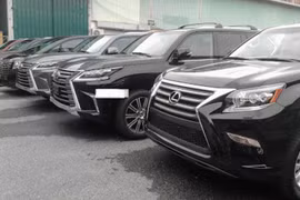 Xác định lại giá ô tô nhập khẩu diện biếu, tặng, Hải quan thu thêm gần 5.000 tỷ đồng tiền thuế