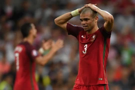 "Lá chắn thép" của Bồ Đào Nha sẵn sàng cho chung kết EURO 2016