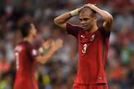 "Lá chắn thép" của Bồ Đào Nha sẵn sàng cho chung kết EURO 2016