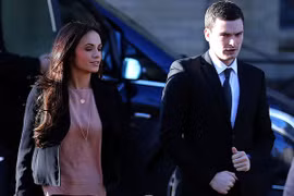 Cựu cầu thủ Man City bị hành hung trong tù