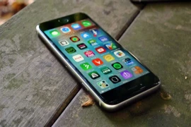 Trái với dự đoán, iPhone 7 vẫn có jack cắm tai nghe 3.5mm