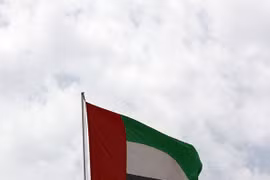 UAE lập núi nhân tạo để ngăn mây, tạo mưa