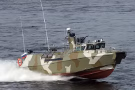 Hải quân Nga chuẩn bị tiếp nhận hơn 10 tàu tuần tra cao tốc Raptor 