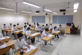 Tháng 4-2024: Hàng loạt chính sách quan trọng về đất đai, giáo dục, y tế có hiệu lực