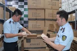 'Hot TikToker' livestream bán hàng giả có thể bị phạt tù tới 15 năm