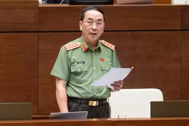 Nhiều đại biểu Quốc hội nhất trí quy định dao có tính sát thương cao là vũ khí thô sơ