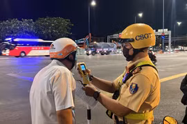 Mới: Thanh tra đường bộ không được dừng xe xử lý vi phạm mà do Cảnh sát giao thông thực hiện?