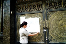 Nhà đất đang bị kê biên vẫn có thể được chuyển nhượng?