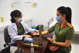 Quy định mới nhất về thời gian thực hành khám bệnh tối thiểu của bác sỹ Công an 