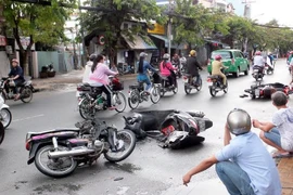 Lái xe ô tô gây tai nạn rồi bỏ trốn có thể bị phạt tối đa bao nhiêu tiền?