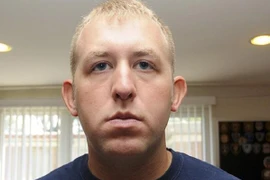 Viên cảnh sát Mỹ bắn chết thiếu niên da đen ở Ferguson rời khỏi ngành cảnh sát 