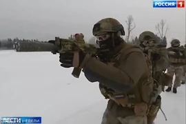 Xem lính đặc nhiệm Nga nổ súng tiêu diệt phiến quân IS tại Syria
