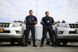 Hà Lan bắt giữ nghi can khủng bố mang súng AK-47 đã nạp đạn