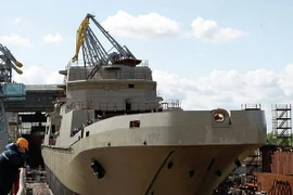 Nga khởi đóng tàu đổ bộ hạng nặng lớp Ivan Gren thứ 2