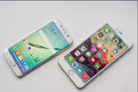 Samsung Galaxy S6 edge Plus sắp trình làng