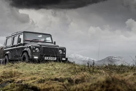 Vẻ đẹp “huyền thoại” của Land Rover Defender