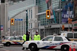 Sơ tán hàng loạt trung tâm Do Thái ở Mỹ và Canada 